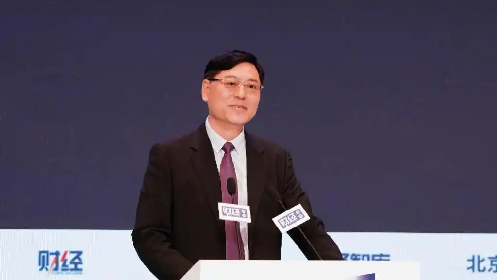 杨元庆:DeepSeek出现加速混合式人工智能落地